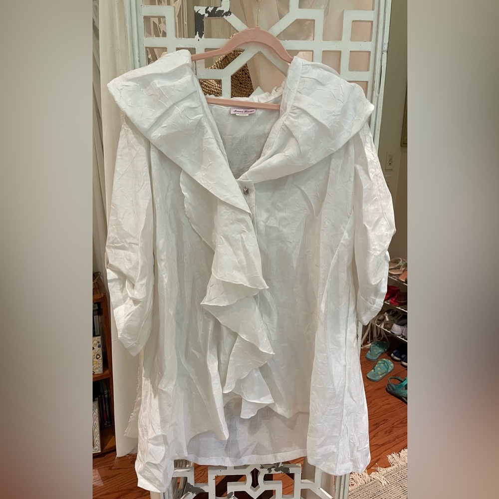 Seven Karat 90s White Ruffle Collar Tunic blouse